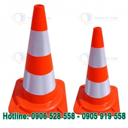 TRỤ GIAO THÔNG HÌNH CHÓP